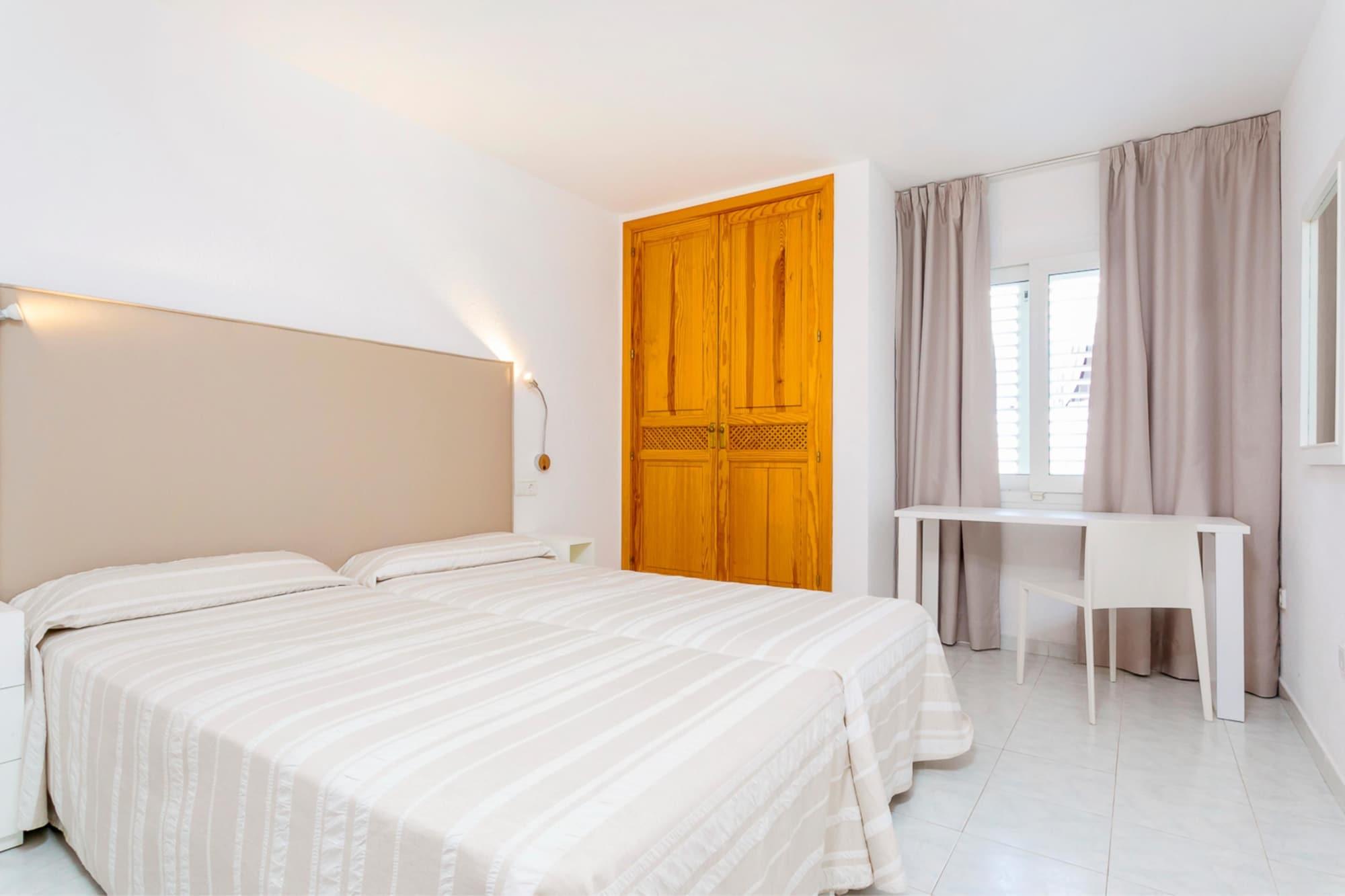 Aparthotel Duquesa Playa Santa Eularia des Riu Zewnętrze zdjęcie