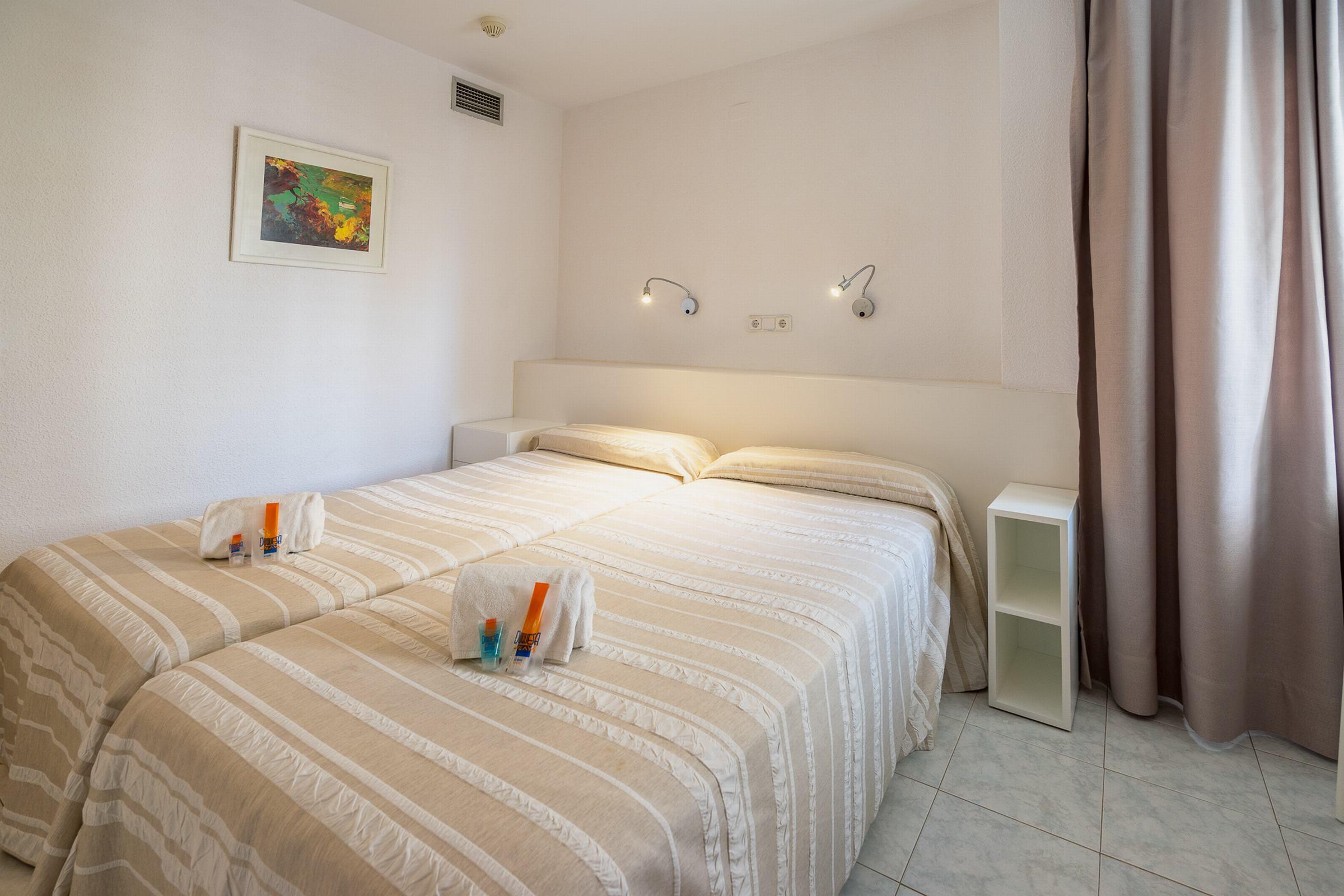 Aparthotel Duquesa Playa Santa Eularia des Riu Zewnętrze zdjęcie