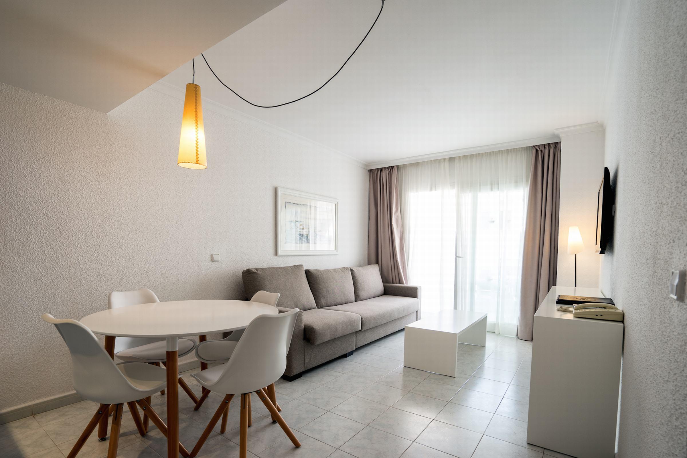 Aparthotel Duquesa Playa Santa Eularia des Riu Zewnętrze zdjęcie