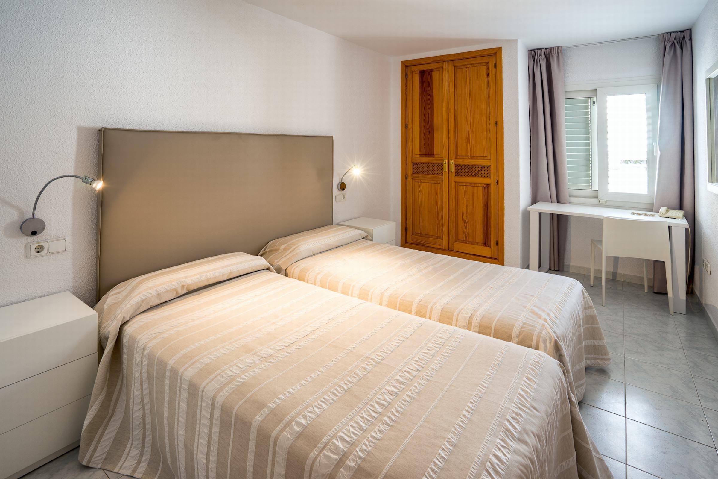 Aparthotel Duquesa Playa Santa Eularia des Riu Zewnętrze zdjęcie