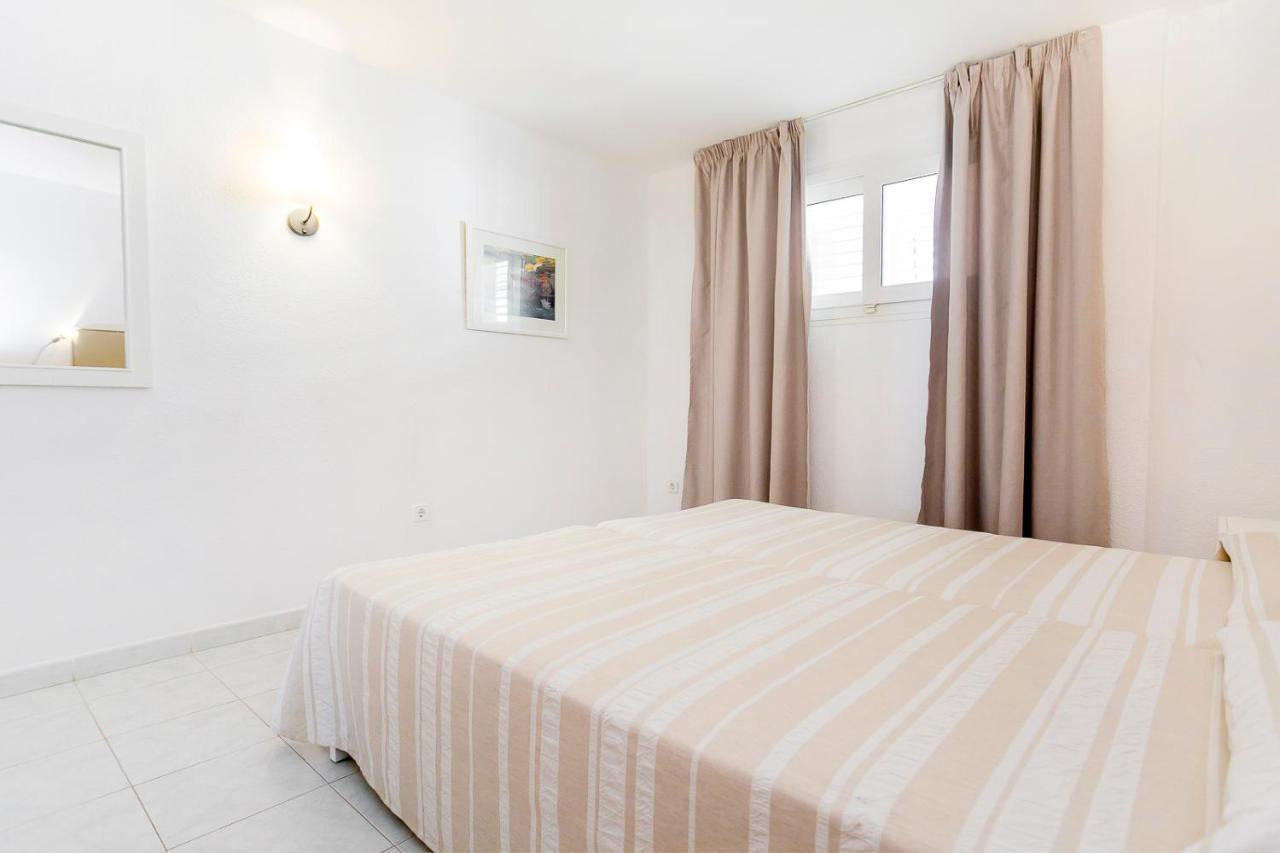 Aparthotel Duquesa Playa Santa Eularia des Riu Zewnętrze zdjęcie