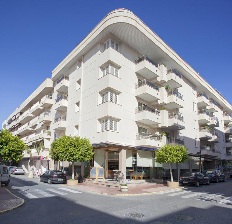 Aparthotel Duquesa Playa Santa Eularia des Riu Zewnętrze zdjęcie